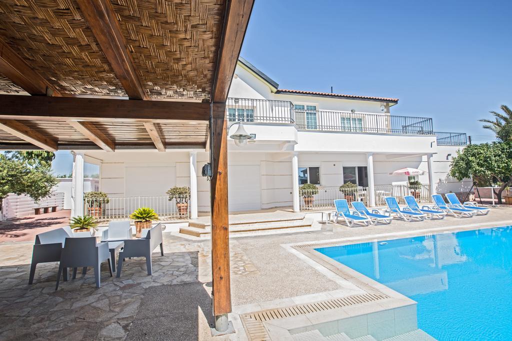 Papas Family Villa Paralimni Ngoại thất bức ảnh