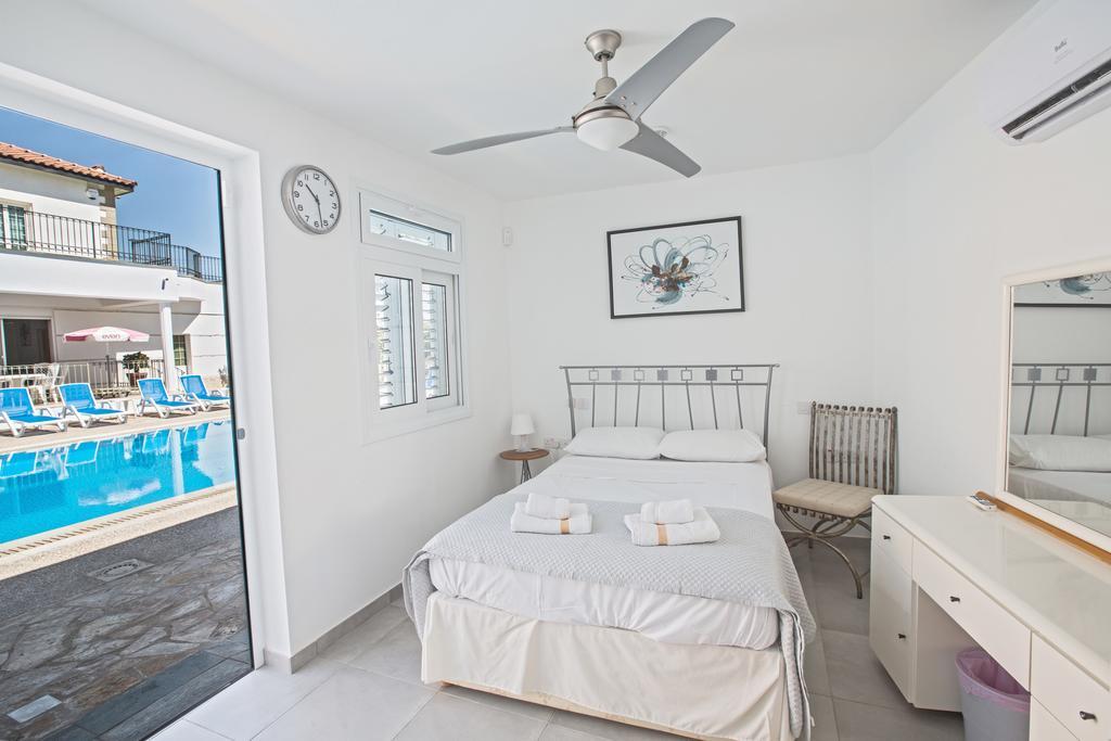 Papas Family Villa Paralimni Ngoại thất bức ảnh