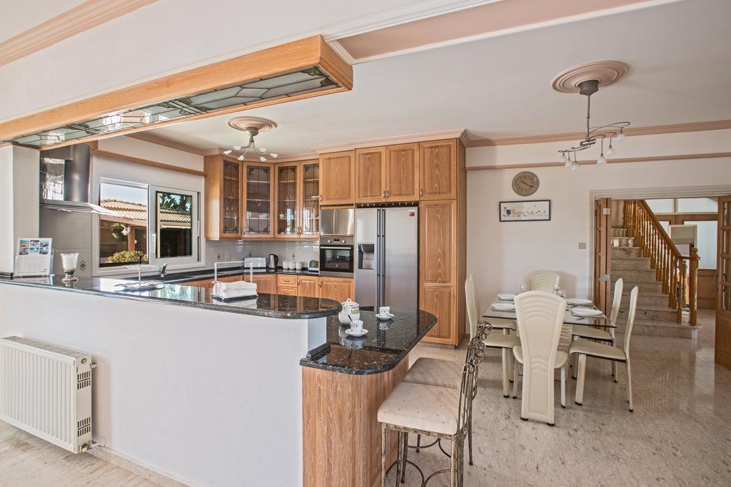 Papas Family Villa Paralimni Ngoại thất bức ảnh