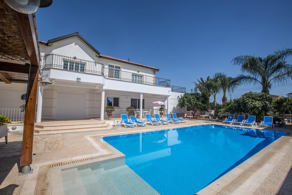 Papas Family Villa Paralimni Ngoại thất bức ảnh